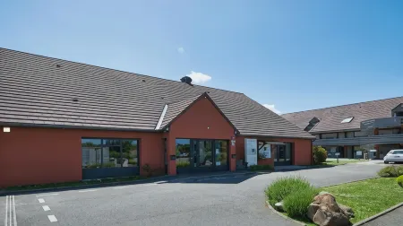 Campanile Nature - Dreux Отели в г. Дрё