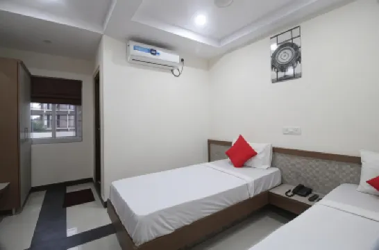 Arjuna Luxury Rooms โรงแรมใกล้ไอเอสบี