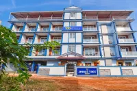 Jingle Tree Resort Hotels in Arambol