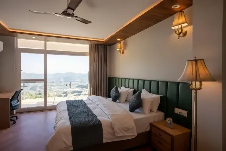 Kasauli Courtyard Отели в г. Касоли