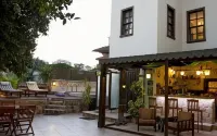 Deja Vu Hotel Hotels near Olympos Ruins