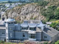 Marine Hotel فنادق في Criccieth