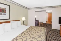 Baymont by Wyndham Fort Wayne Hotels in Perry Township