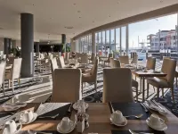 Krystal Beach Hotel Hotels near Koop Sentrum