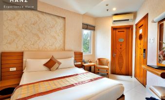 S79 Happy Hotel