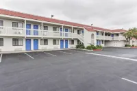 Motel 6 Salinas, CA - North Monterey Area Hotels in Salinas