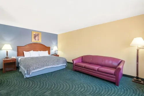 Sky Palace Inn & Suites by Jasper Beeville