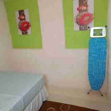 Cozy comfortable one bedroom apartment with all the comforts of home. Rooms