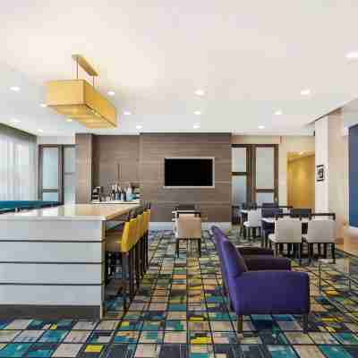 La Quinta Inn & Suites by Wyndham Page at Lake Powell Dining/Meeting Rooms