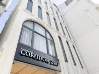 كوريدور2407 هوتل Hotels near وات فرا تشيتوفون ويمون مانجكلارام (وات فو)