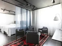 Hotel Flora Hotels near Stadsmuseum