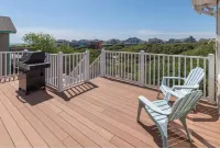 Spacious, Bright, & Airy Home - 100 steps to beach