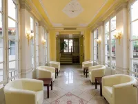 Hotel California Hotels near Gucci Garden