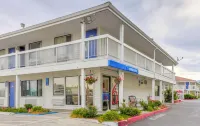 Motel 6 Medford, or - North