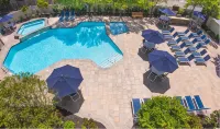 Beachcomber Resort - Pool