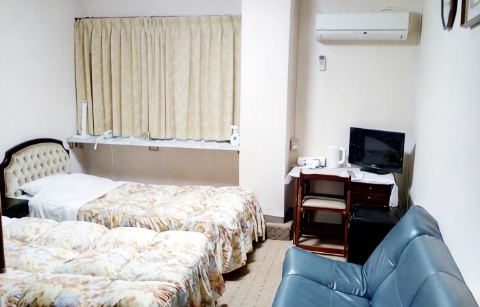 Sunshine Hotel