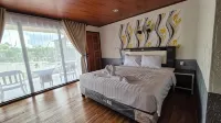 Asri Rinjani Hotel - Parvekkeita