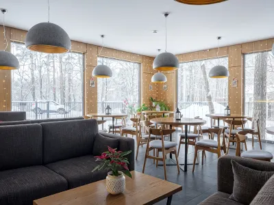 Chernichnyi Bereg  Hotel Hotels near Special correctional boarding school № 656