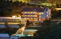 Lago Azul Eco Hotel