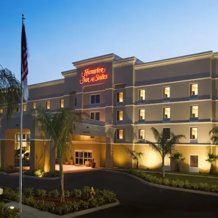 Hampton Inn & Suites Lake Wales Отели в г. Бэбсон-Парк