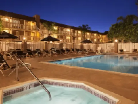 Ramada by Wyndham Costa Mesa/Newport Beach Hotels in Costa Mesa