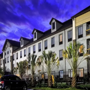 Comfort Inn & Suites