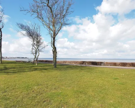 "Elevus" - 10m from the Sea Hotels in Bogense