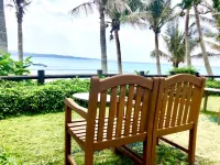 Flat Peace Chair House