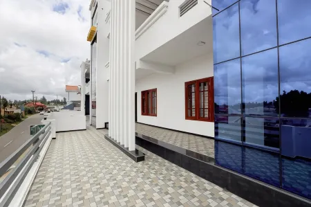 Pine Hill Suites Отели в г. Нилгири