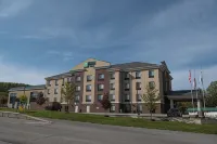 Holiday Inn Express & Suites North East (Erie I-90 Exit 41) Hotels in Mina