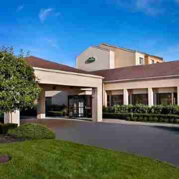 Courtyard Fishkill Hotel Exterior