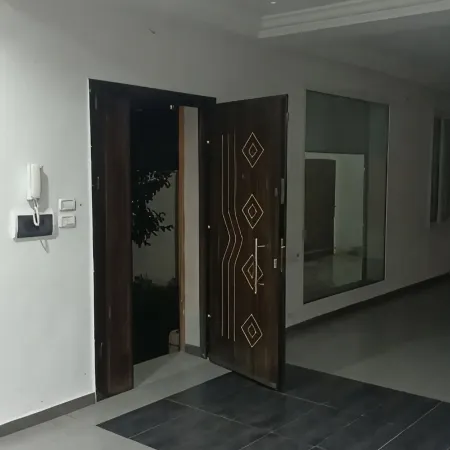 Pleasant Villa with Large Living Room, 2 New Bedrooms, Garden and Motorized Garage.