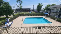 Motel 6 Conroe, TX - Pools