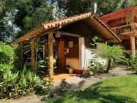 Chalet Hibiscus Hotels in Cahuita