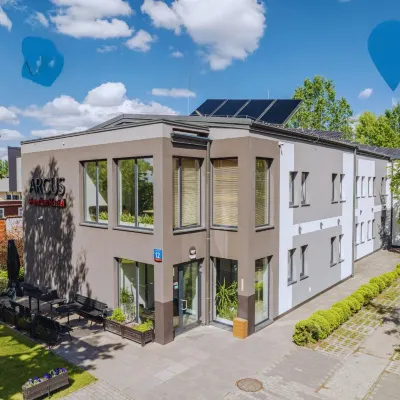 Arcus Premium Hostel Hotels near Slodowiec Subway Station