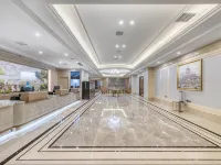 Vienna Hotel (Linyi Shunhe West Street) فنادق في لينشو