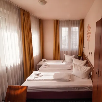 Hotel Residenz Duesseldorf Hotels near Flingern-Sued