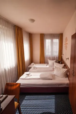 Hotel Residenz Duesseldorf キャピトルシアター周辺のホテル
