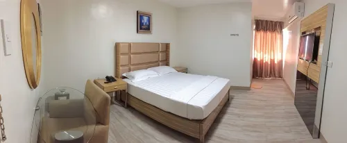 Meaco Royal Hotel - Taytay