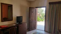 Xperience Hill-Top Beach Resort - Airport Shuttle
