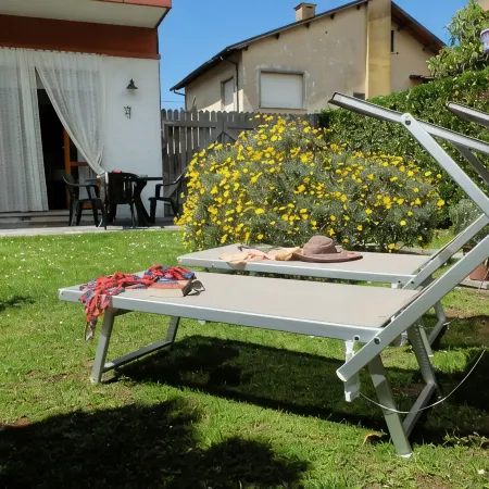 Apartment with garden 5 minutes from the sea