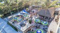 East Haven Tropical Escape. Off Atlantic Ave!!