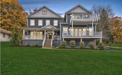 Lakefront Luxury Retreat at Crystal Lake– Fire Pit• Fern Hall• hiking• Game Room