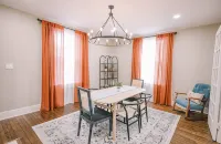 Spacious Central 3bd/2bath
