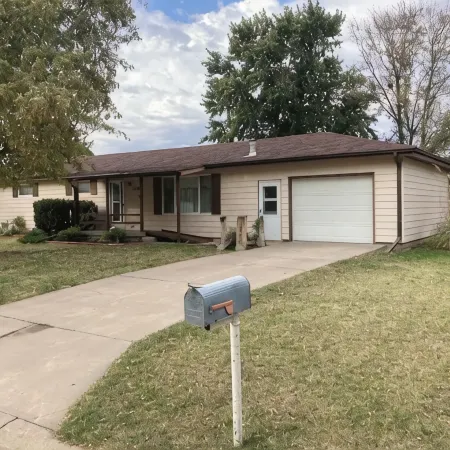 Cozy 3-bedroom 2 bathroom house