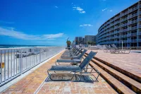 Beach House Inn with Pool & Hot Tub - بار