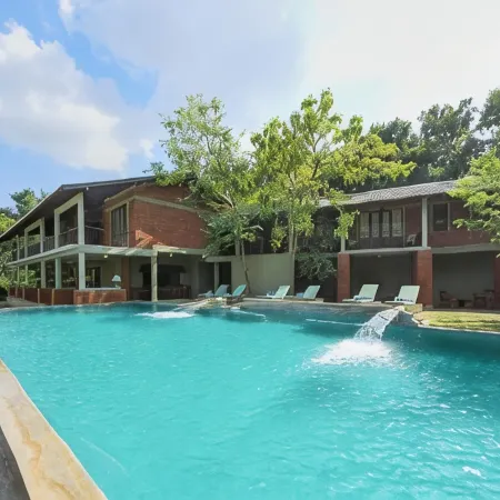 Ehalagala Lake Resort