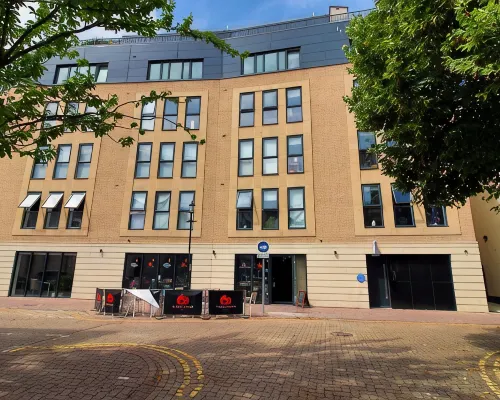 Stylish 2BR Apartment in the Heart of Cardiff Bay Hotels in Butetown