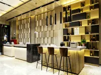 Beiman Hotel (Wuzhou Wanhui Plaza, yingshang High-speed Railway Station)