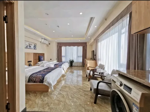 Summer Yanyan E-sports Apartment (Harbin Haxi Wanda Plaza High-speed Railway Station)